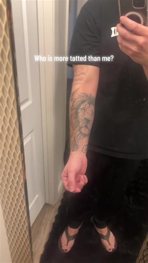 This is a must everytime I go out! Tatts always got to look good #tattoos #tatted #tattoo