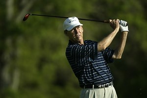 Dale Douglass, a PGA Tour Champions star and winner of the 1986 U.S. Senior Open, dies at 86