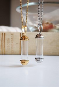 Fillable Empty Bottle Vial Necklace, Medium Keepsake Locket Pendant, Glass Tube Jar for Personalised Message, Screw on Secret Capsule Charm - Etsy
