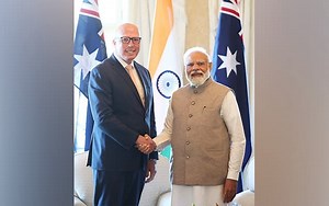 PM Modi meets Leader of Opposition of Australia