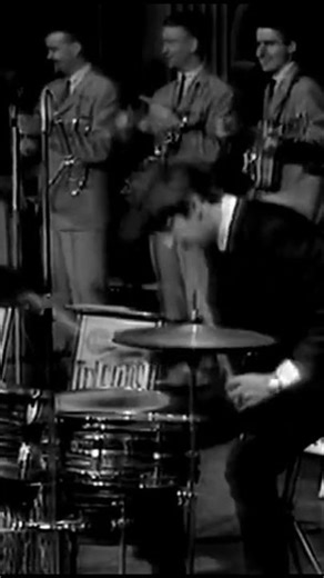 Ringo plays 'Theme From a Summer Place' #ringostarr #thebeatles