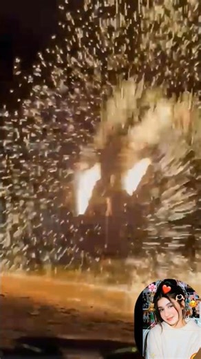 Beautiful firework show for kids at the beach ⛱️