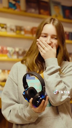 Harry Styles' New Single 'Aperture' Now Available