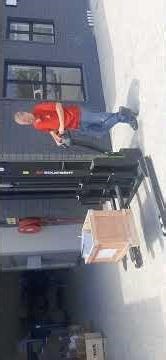 Straddle Stacker-Mathand presents the EP ESD 122 Electric Stacker