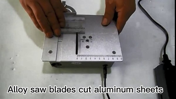 Mini Table Saw Portable Multifunction Amateur Hobby Miniature Table Saw Bevelled Cut Cutting DIY Handmade Model Crafts 180W, 10000RPM