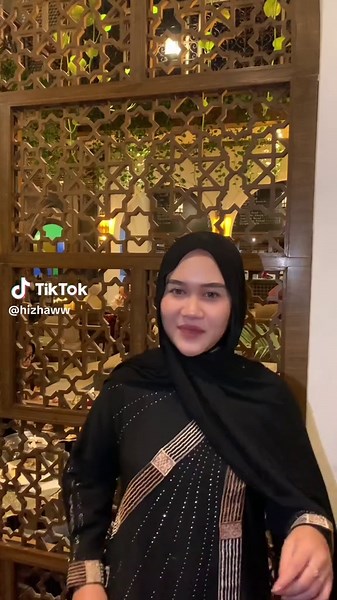 Cikuniii (@hizhaww)’s videos with Baba fen - Haifa Wehbe