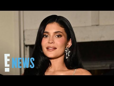 Kylie Jenner Drops Jaws in Plunging Silver Gown at Paris Fashion Week | E! News