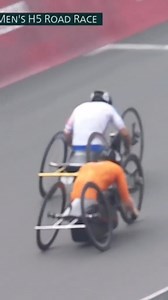 Para cyclists never give up. 💪🏽 | Paralympic Games