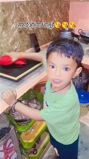 my new kitchen helper 😜🤪🤣 #shorts #youtubeshorts #comedy #funny #viral