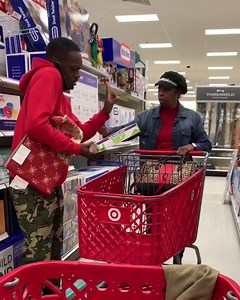 “Target vs Walmart customers” 😩😂 [via funny_marco_] | Worldstar Hip Hop