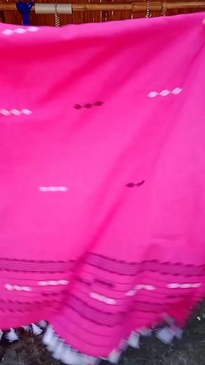 24K views · 754 reactions | আপোনালোকৰ মাজত ত এনেকৈ এ থাকি ভাল লাগে 殺 || rajdhani voice || Home production Handloom 藍 #rajdhanivoice #realkarofeelkaro #reelsinstagram #kk #vv #fyp #instagood #rock #instagram #tt | Kankan Aaryan Kalita | Facebook