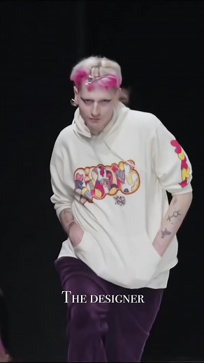 Guess who dose look like the 14 model……💀 (sorry not sorry) #designer#vs#design