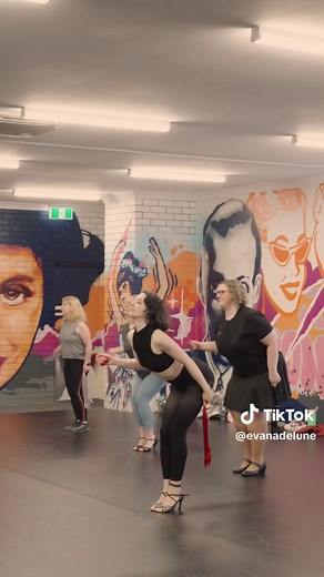 Join Me at My Burlesque Workshops Across Australia!