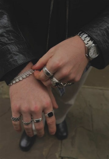 Men's Jewellery: Style Tips for the Modern Man