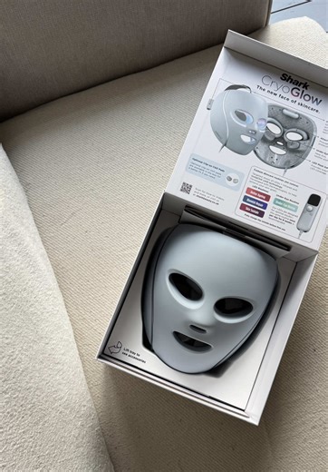 the way i’ve been obsessed with this mask and it finally here