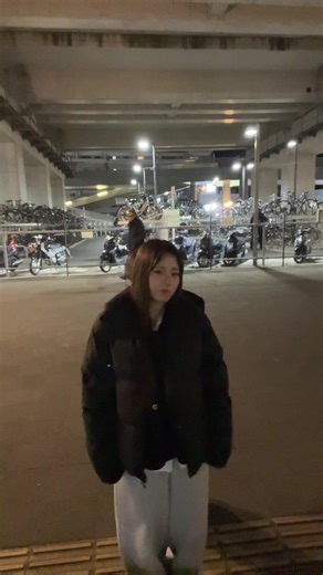 身長差カップルの面白い瞬間