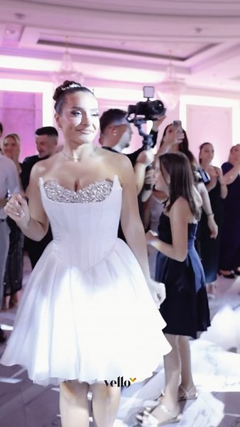 Yllka Kuqi Sets the Atmosphere on Fire with her Energy and Voice!