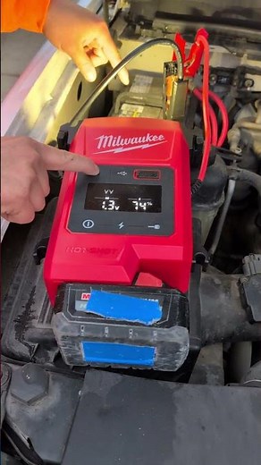 Milwaukee M18 Hotshot battery jump start tool product review #construction