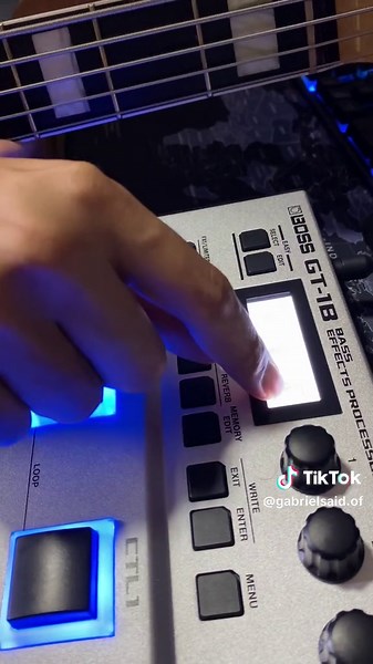 Configuração do OITAVADOR BOSS GT1-B para Contrabaixo | Baixos Brasil