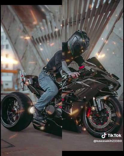 #japan #kawasaki #nos #300fat #ninja #h2 #h2r #kawasakih2 #kawasakih2r #ninjah2 #ninjah2r #bike #hollywood#supercharger #icon #カワサキ #ロンホイ #スーパーチャージャー #エアサス #ワンオフ #日本