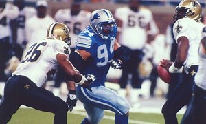Yesterday, we celebrated his birthday. Today, we celebrate his career. #TBT to Luther Elliss ➡️ http://bit.ly/2nMWfCA | Detroit Lions