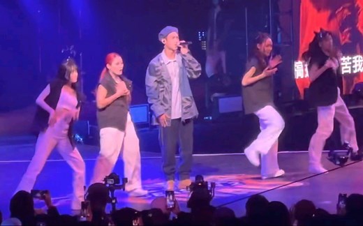 阿夫｜总决赛两首歌表演合集(现场网友实拍)