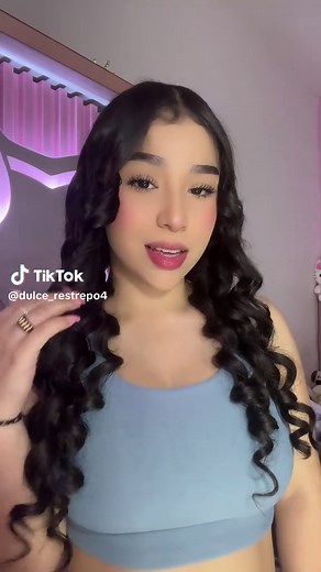 Vídeos de besos de lesbianas y contenido exclusivo