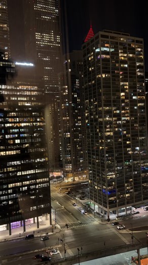 City Steppin’ 🚶🏻‍♂️🌃 | stepper