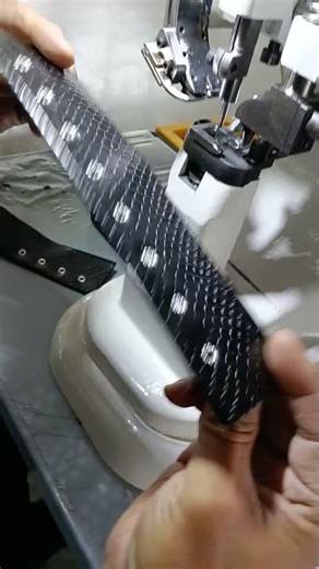 single side automatic eyelet machine for shoe upper