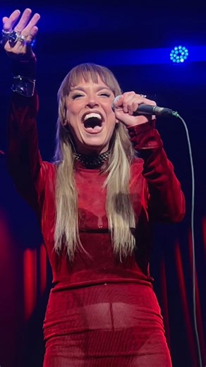 Halestorm 🤘 “Rock Show” (Acoustic) at Joe & Lzzy Living Room Sessions at The Hall in Little Rock, AR on April 15th, 2025 🌹🌹 #LZXJH25 #halestorm #joehottinger #lzzyhale #rockshow | Libran Lauren