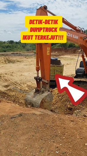 116K views · 432 reactions | Excavator Hitachi Rail Construction Proyek pembangunan perumahan dan pergudangan. #alatberat #excavator #dumptruck #reels #fyp | Noah Hazardian | Facebook