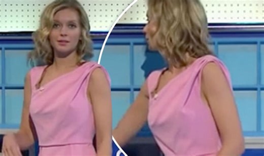 Rachel Riley suffers MAJOR wardrobe malfunction on Countdown