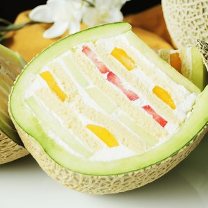 A Whole Melon Cake