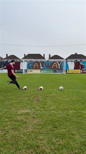 FPL Éire | FPL Tips on Instagram: "Here’s my captain pick for GW17.. 🧢 TRIPLE CAPTAIN ACTIVE @erling!! 🚨 ©️©️©️ A man in form against a team who has one clean sheet all season? Say less.. 🤝 8.5 predicted points 📝 72% chance of scoring!! ⚽️ 😅 On pens 🎯 58% chance of Man City scoring 2+ goals 👀 2/3 crossbars means 2 returns for 🤖? 👀 Let’s see how it goes! I’ll be disappointed if it’s not a double digit return.. 😌 Éire Abú! 🇮🇪☘️ #fpl #fantasyfootball #fpltips #fantasyfootballadvice #pr