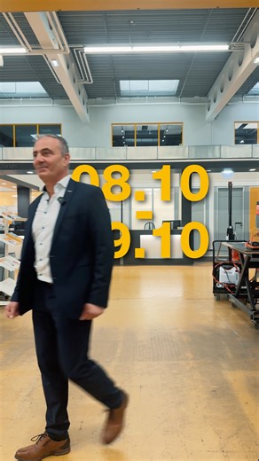 ⚙️ Jetzt geht’s los: Wilhelm Hofer eröffnet die Herbst- Hausmesse bei #schachermayer 💛 #qualität #seit1838 #Maschinenzentrum #Linz #Holzbearbeitung #Metallbearbeitung #CNC #Maschinenbau #Fertigung #Industrie40 | Schachermayer