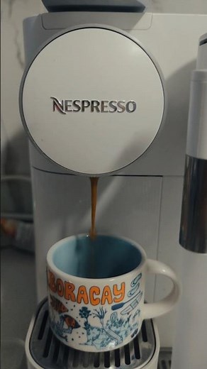 Nespresso Gran Lattissima - how to make an Espresso (ft. Nespresso Caramel) #coffee