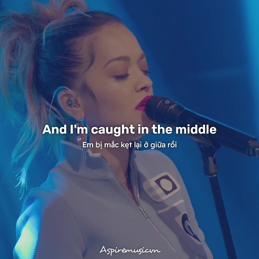 Lonely Together - Lyrics and Music Video