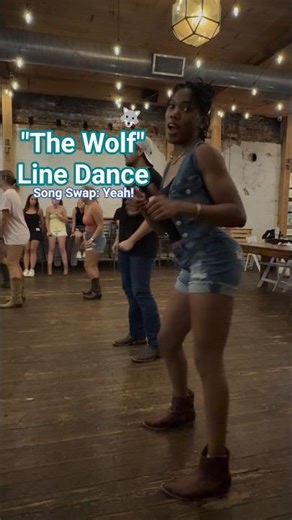 THE WOLF Line Dance 🐺 #linedance #subscribe #ytshortsviral #linedancing #dance #viral #thewolf