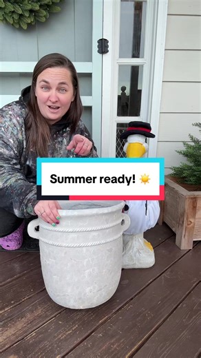🏛️Turn your porch into a palace. This large Grecian-style urn adds instant elegance to gardens, patios, and entryways—lightweight but looks luxe. 🪴✨ Whether you’re planting florals or going faux, this planter gives timeless drama with zero effort. It’s giving designer garden without the price tag. Tap the cart to elevate your outdoor space. #GrecianUrnGlowUp #GardenReflectionsStyle #ElegantOutdoorVibes #TikTokHomeFinds #PorchPlanterGoals