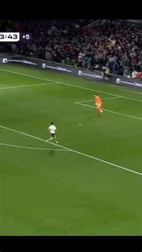 John Derson🇭🇹 on Instagram: "Model jwè tet anba sa yooo🤦🏾‍♂️ #fcbarcelona #copadelrey"