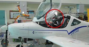 Pibot, il robot umanoide che può guidare un aereo meglio di un essere umano