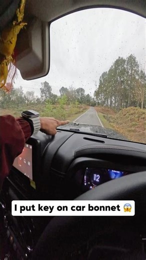 I put key on car￼ bonnet 😱