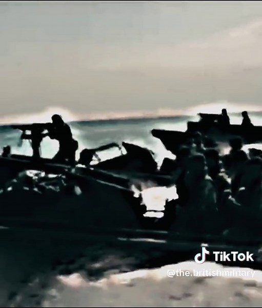 Green Beret | Its a state of mind #soldiers #royalmarinescommando #military #royalmarines #greenberet #foryourpage #viral #britisharmy🇬🇧 #edit