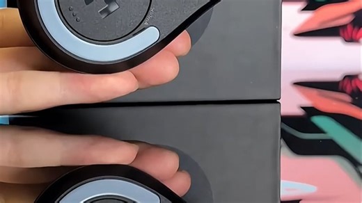 打游戏总跟不上节奏？换上罗技G502 HERO高DPI传感器鼠标，定位精准顺滑，连招操作一气呵成，队友都夸我反应快多了。