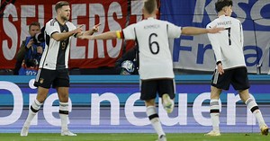 Perú no pudo ante Alemania y cayó derrotado 2-0 en el Estadio Mewa Arena