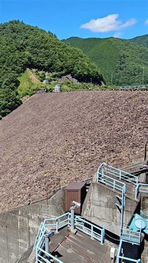 爆音サイレン@岩屋ダム ＃shorts#岩屋ダム#サイレン#放流 #自然