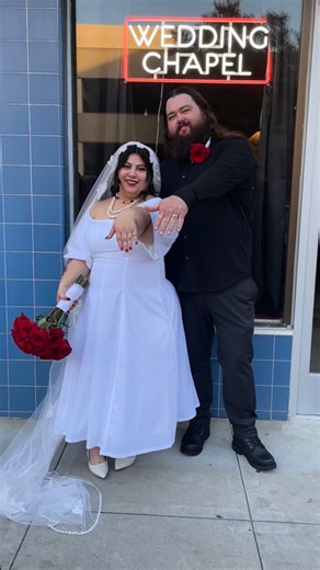 Cupid’s Coven | We host the cutest microweddings 🖤 Photography @lensmakememories 📸 Florals @briellas_flowers 🥀 Cake @ladydirrr 🎂 | Instagram