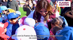📣 Tuvieron que pasar 143 años para que una mujer tuviera en sus manos el destino y la gran oportunidad de gobernar esta tierra. ✅ 🤝🏼 No llegué sola: llegamos juntas, con las mujeres que han resistido, trabajado y soñado por generaciones. Llegué con las que alzaron la voz, con las que educaron, con las que no se rindieron, y es por ellas, que hoy gobierna una mujer. 💪🏼 🗣 Con legítimo orgullo, afirmo que, Ensenada Avanza con el pulso firme de su historia, con la voz valiente de su gente y co
