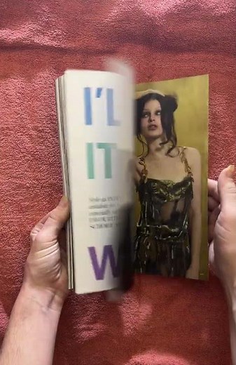 ASMR - Vogue Magazine Finger Tapping, StevenAntonyASMR