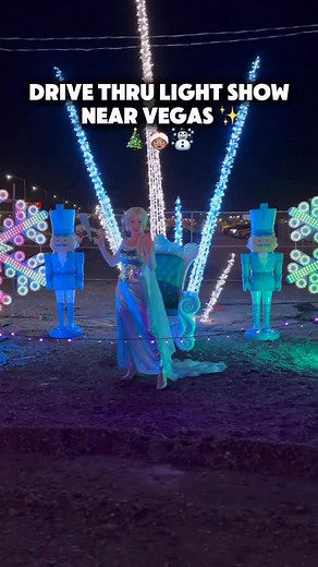Have you heard of this new light show? @electriccitylightshow #lightshow #christmas #car #LasVegasChicas #lasvegas #paradise #henderson #vegascreator #summerlin #lasvegasvlogger #nevada #vegasactivity #vegaslocal #travel #vacation #latina #hispaniccreator #foodie #foodcreator #foodvlogger | Las Vegas Chicas